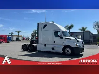 2021 FREIGHTLINER CA126