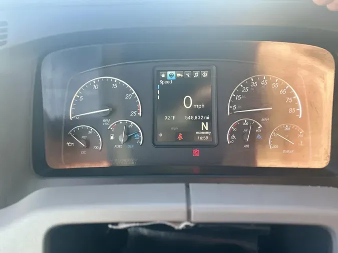 2022 Freightliner Cascadia