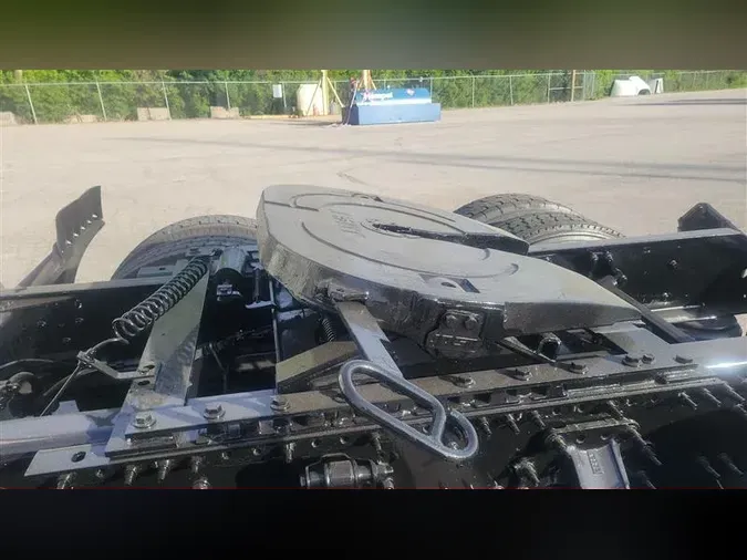 2018 VOLVO VNL670