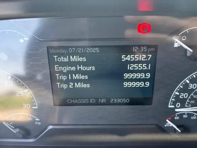 2019 VOLVO VNL64T760