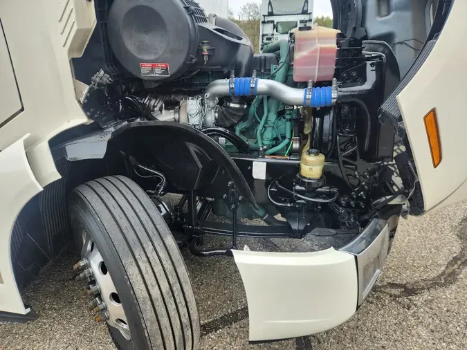 2024 VOLVO VNL64T8609ccbe6ea96b003c39719b99cd4027536