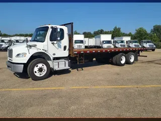 2016 FREIGHTLINER M2 106