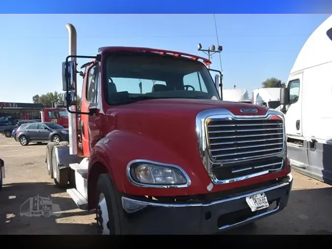 2013 FREIGHTLINER BUSINESS CLASS M2 112