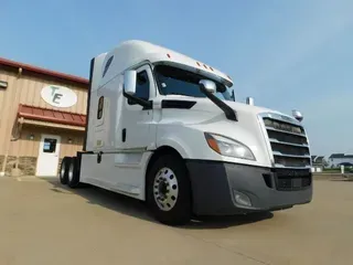 2020 Freightliner New Cascadia 126