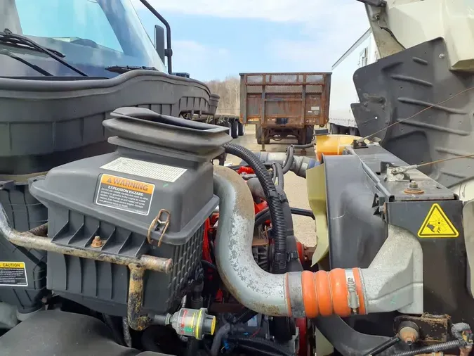 2020 NAVISTAR INTERNATIONAL MV607 (4X2)