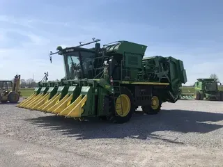 2019 JOHN DEERE CP690