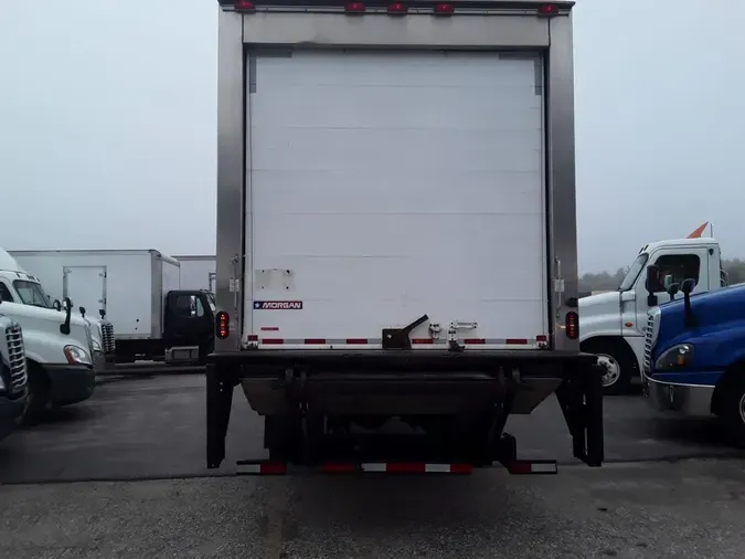 2019 FREIGHTLINER M2 106