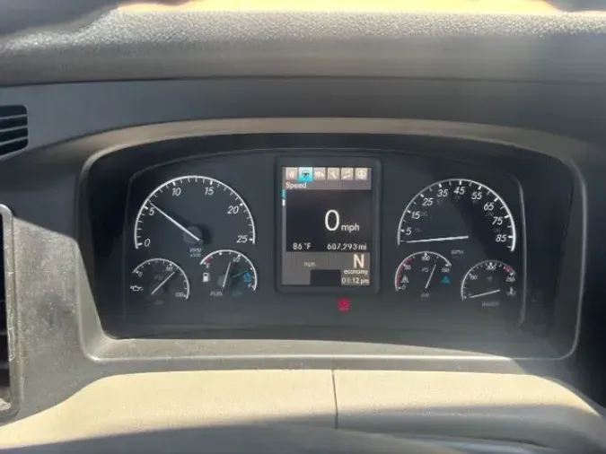 2020 Freightliner New Cascadia 126
