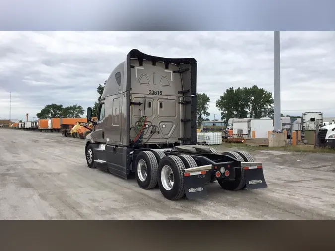 2025 Freightliner Cascadia 1269ce26d7dbd79d15a00f0f6d1f2e792a1