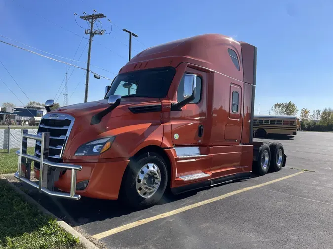 2022 Freightliner Cascadia