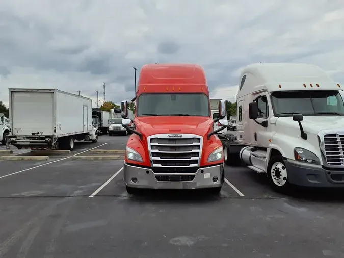 2019 FREIGHTLINER NEW CASCADIA PX12664