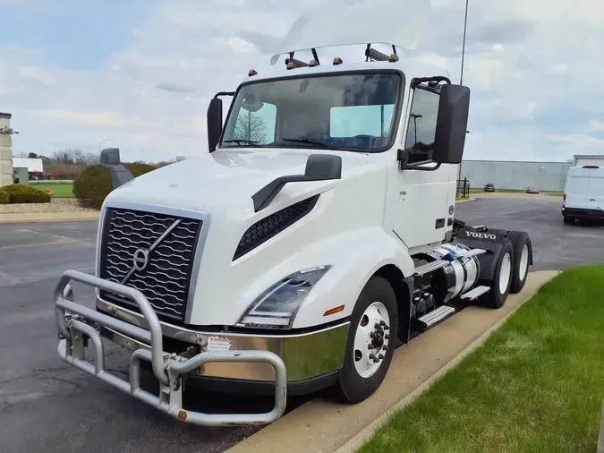 2019 VOLVO VNL64T-3009ce8af8d25d2c5df93837306ffc942d6