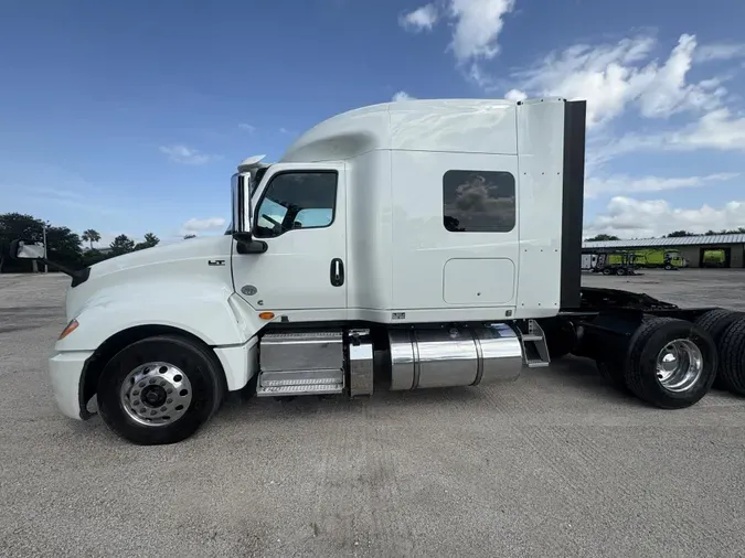 2021 International LT625