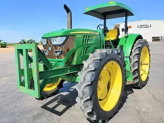 2016 John Deere 6120M