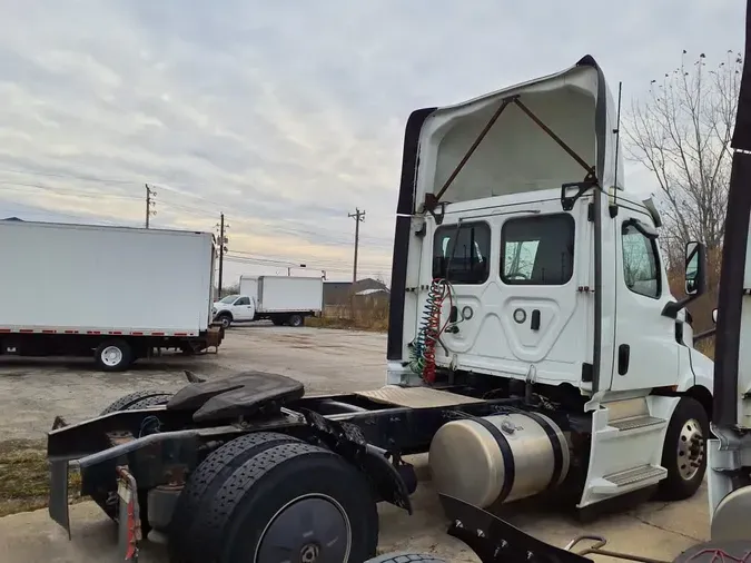2020 FREIGHTLINER/MERCEDES NEW CASCADIA 1169cec2f77c093075af73bd9c36c00bd64