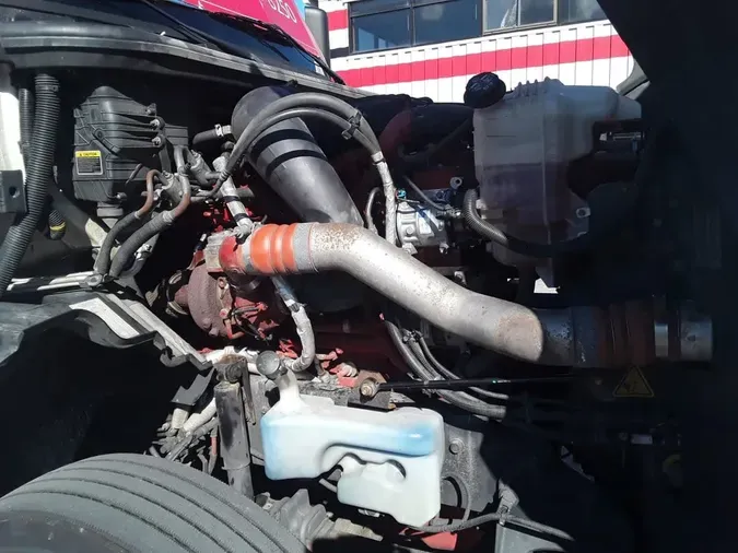 2019 NAVISTAR INTERNATIONAL LT625 SLPR CAB