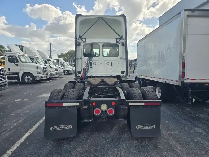 2019 FREIGHTLINER/MERCEDES NEW CASCADIA PX12664