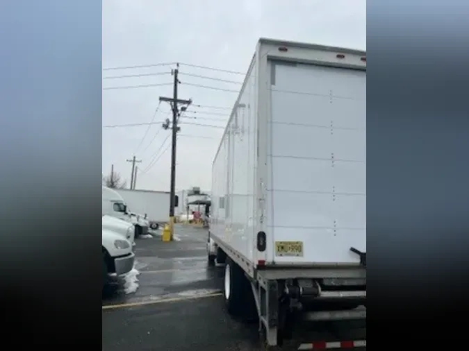 2018 FREIGHTLINER/MERCEDES M2 106