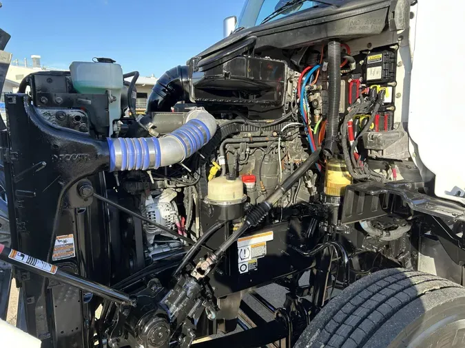 2021 Peterbilt 567