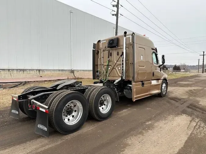 2024 Freightliner New Cascadia