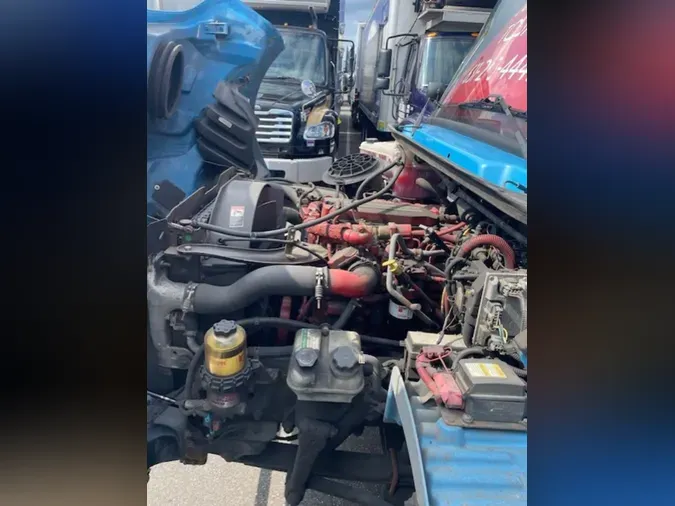 2016 FREIGHTLINER M2 106