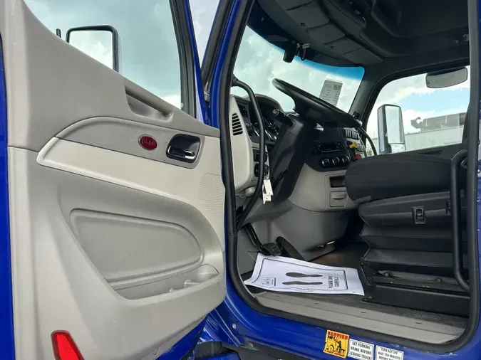 2022 Peterbilt 579