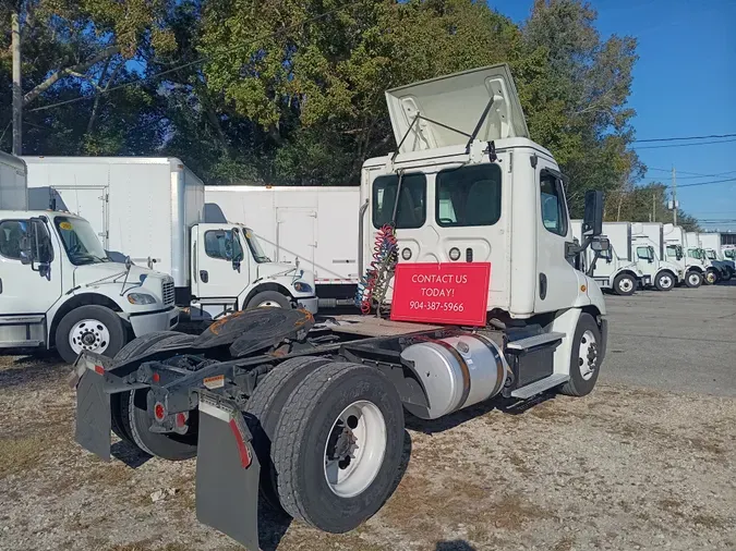 2018 FREIGHTLINER/MERCEDES CASCADIA 113