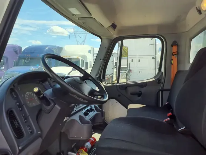 2020 FREIGHTLINER M2 106