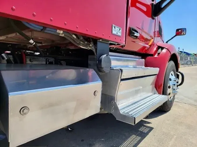 2022 Peterbilt 579