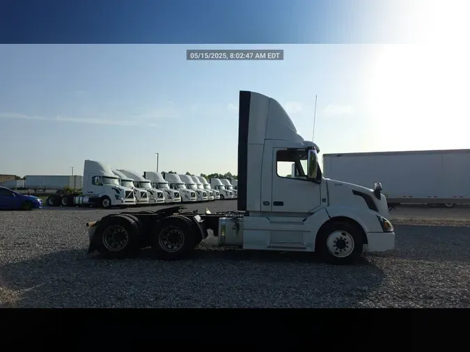 2018 Volvo VNL300