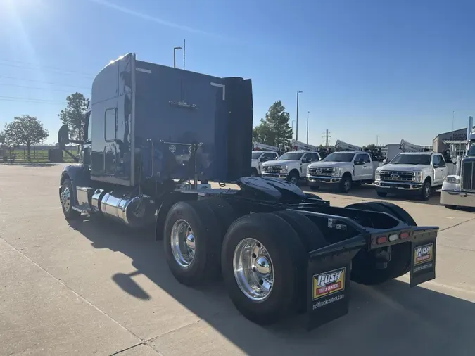2023 Peterbilt 579