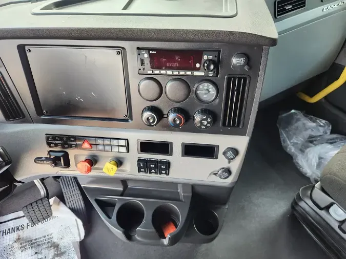 2022 FREIGHTLINER Cascadia 126