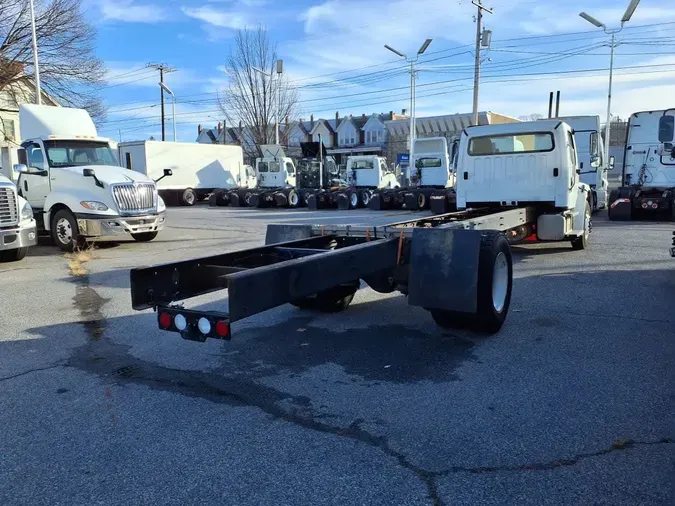 2019 FREIGHTLINER/MERCEDES M2 1069d0d9d8809aba33225550300aaa52cbd