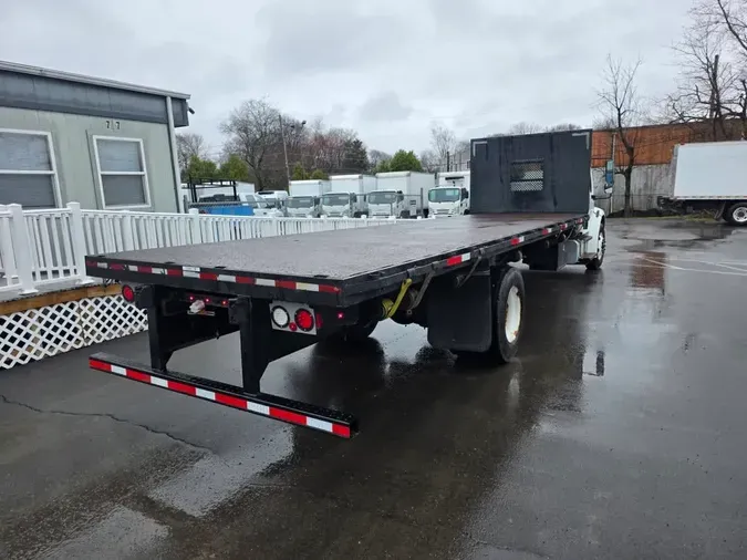 2018 FREIGHTLINER/MERCEDES M2 1069d118f030c07e730716e9931c496b745