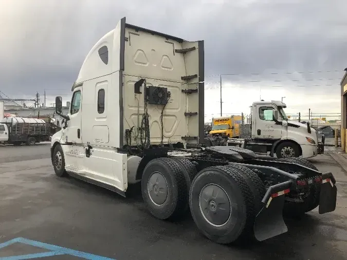 2019 Freightliner T12664ST