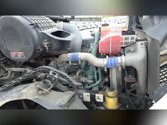 2018 Volvo VNL 740