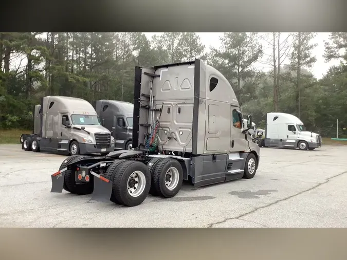 2023 Freightliner Cascadia