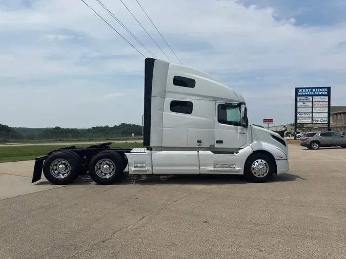 2023 VOLVO VNL64T7609d19a3eb7aa028c7643f3bc97b5ccf12