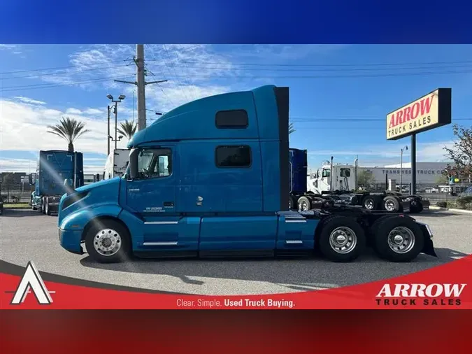 2020 VOLVO VNL860