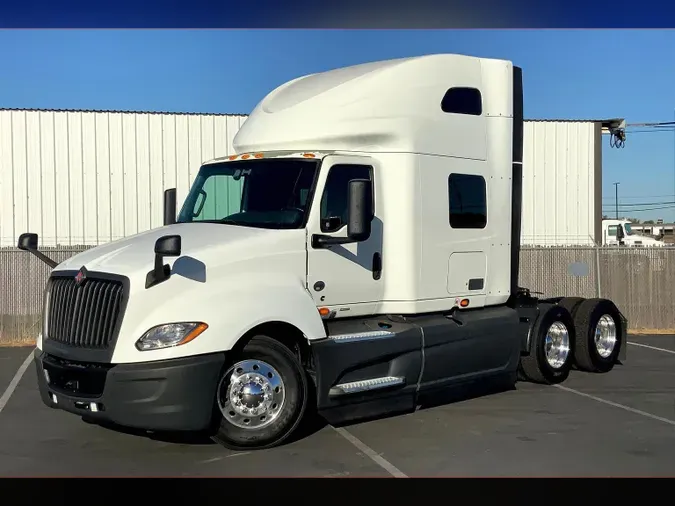 2022 INT LT625 6x4