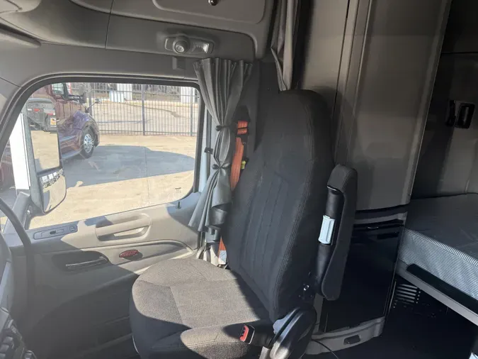 2021 Peterbilt 579