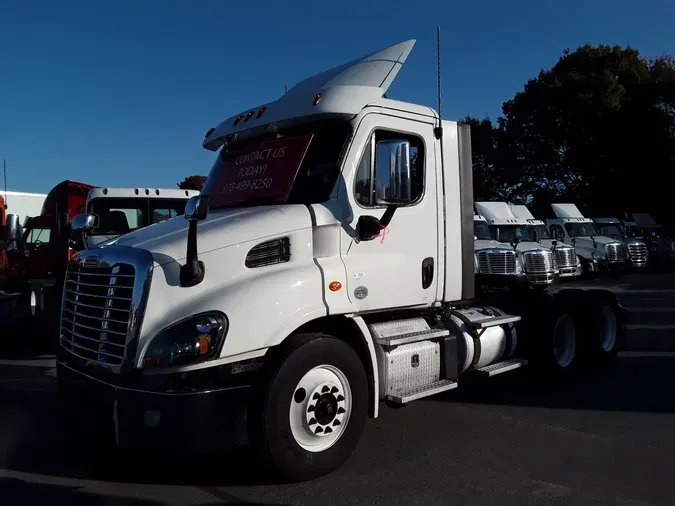 2018 FREIGHTLINER/MERCEDES CASCADIA 113