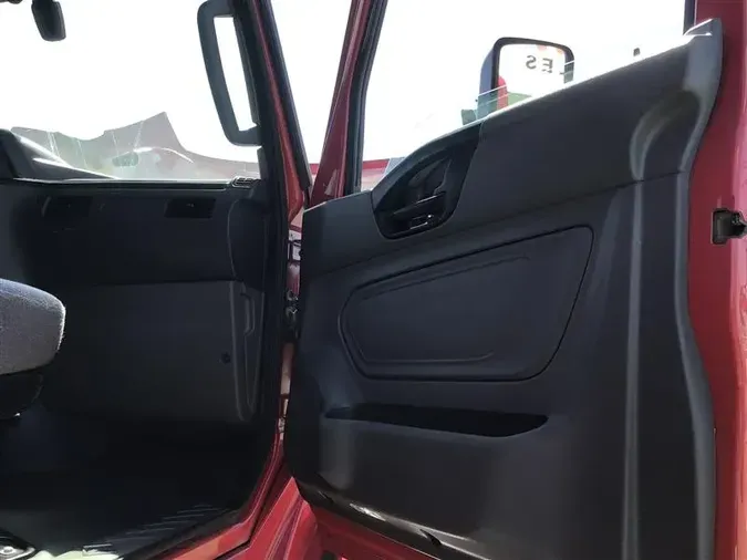 2022 INTERNATIONAL LT625