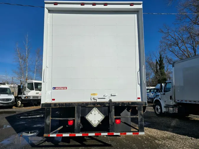 2019 FREIGHTLINER/MERCEDES M2 106