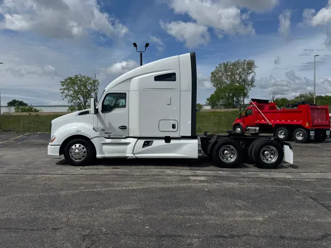 2022 Kenworth T680