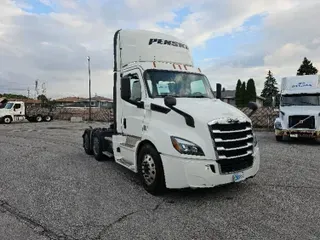 2019 FREIGHTLINER T11664ST