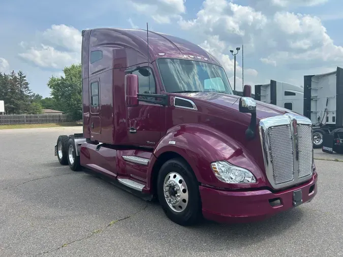 2022 Kenworth T680