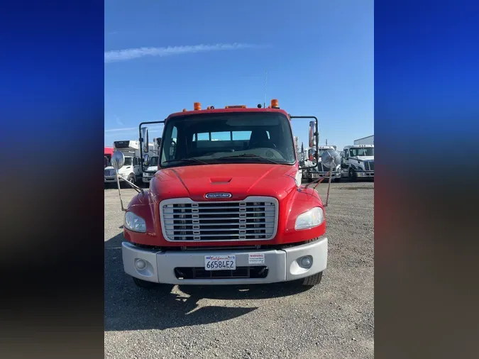 2018 FREIGHTLINER/MERCEDES M2 106