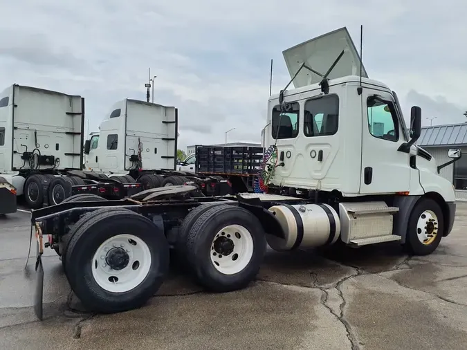 2020 FREIGHTLINER NEW CASCADIA PX12664