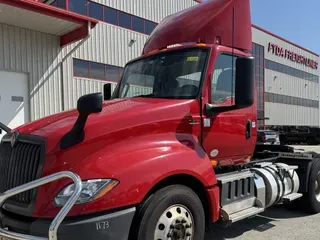 2018 International LT&reg; Series Day Cab